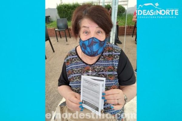 Adultos mayores: testimonio de dos abuelitos que recibieron ya su primera dosis de la vacuna contra el Covid19