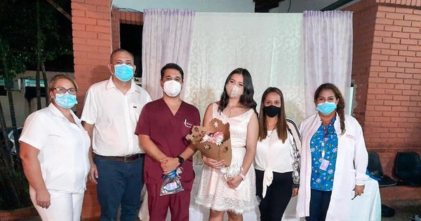 La Nación / Joven celebró sus 15 años llevando cena e insumos a familiares de enfermos con COVID-19