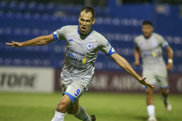 Estratégico triunfo de 12 de Octubre en Copa Sudamericana