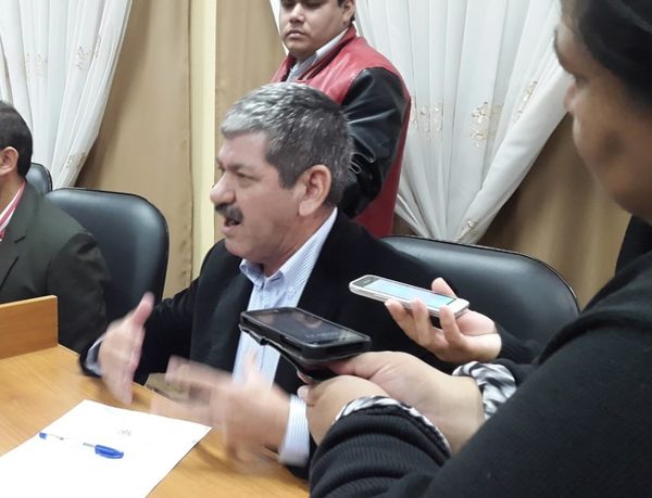 Intendente viola abiertamente Ley de la Función Pública y Código Electoral » San Lorenzo PY