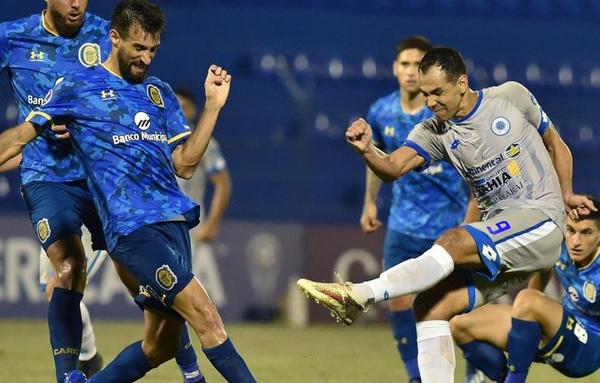 Sudamericana: el 12 inicia con el pie derecho y consigue sus primeros tres puntos
