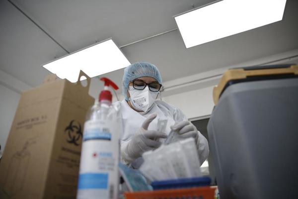 España donará 7,5 millones de dosis de sus vacunas a América Latina
