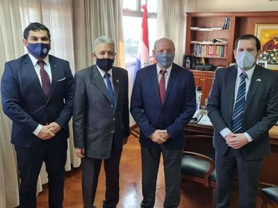 Nuevos directivos de la AMJP se reunieron con titular de la CSJ