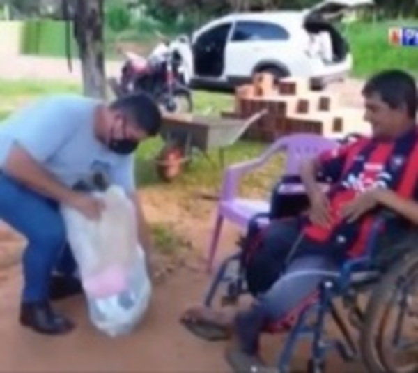 Devoto de San Expedito distribuye alimentos a necesitados - Paraguay.com