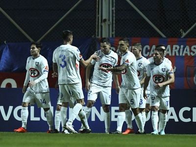 Copa Sudamericana: Huachipato hunde a San Lorenzo