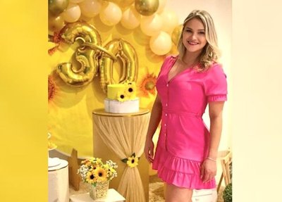 Crónica / “SUPERSORPRESA”. Un cumple diferente para la rubia del noti