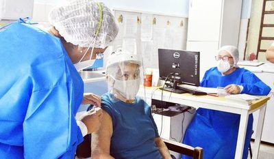 De 720.000 adultos de más de 60 años recién 179.000 se registraron - Nacionales - ABC Color