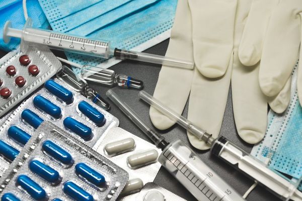 Sedeco insta a no comprar medicamentos a vendedores informales, ante riesgo financiero y sanitario - MarketData
