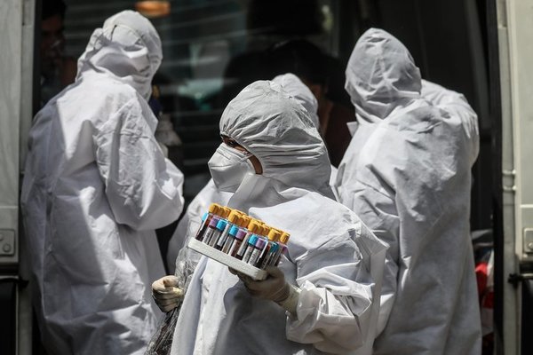 India se convirtió en el primer país en registrar más de 300.000 casos de COVID en un solo día | Ñanduti