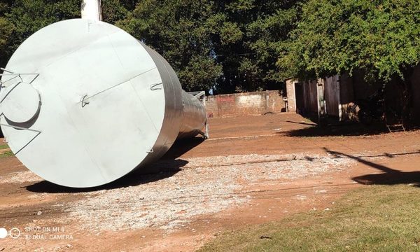 Intendente de San Alberto retira tanque de agua de un barrio para dar a otro, en busca de votos – Diario TNPRESS