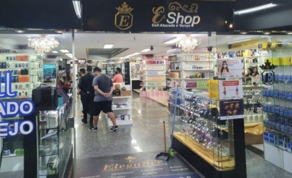 Suman denuncias por estafa contra tiendas del Shopping Alfonso