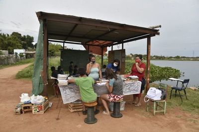 Refuerzo escolar en improvisada escuelita del Bañado Norte - Nacionales - ABC Color
