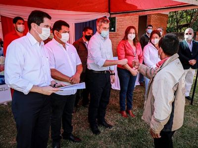 Mario Abdo asegura que el país "es un ejemplo de política sanitaria"