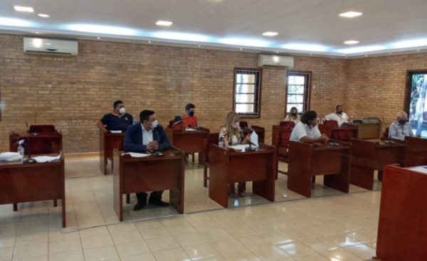 Intendencia debe llamar a licitación para comprar de medicamentos