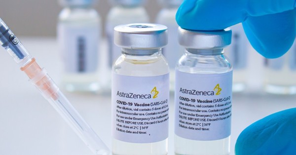 Estados Unidos detiene la actividad de una fábrica en la que se producían vacunas de AstraZeneca y Janssen - SNT