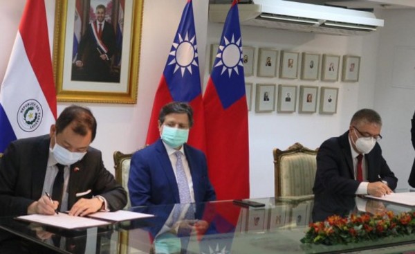 Taiwán realiza primer desembolso para compra de vacunas anticovid