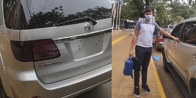 LUJOSA CAMIONETA MUNICIPAL SIGUE EN USO IRREGULAR Y ENCIMA SIN CHAPA