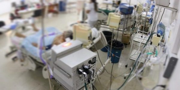 Internación de pacientes en UTI de privados seguirá costando G. 13 millones - ADN Digital