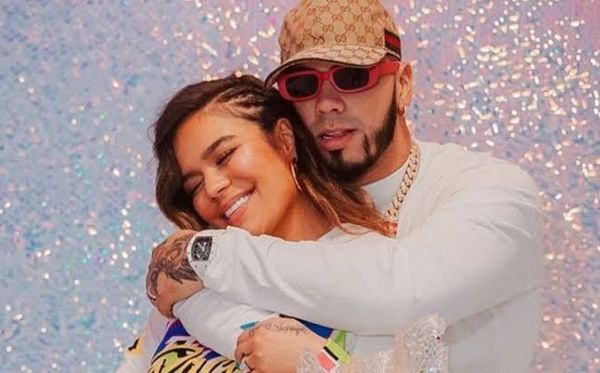 Karol G y Anuel AA anunciaron el fin de su relación sentimental