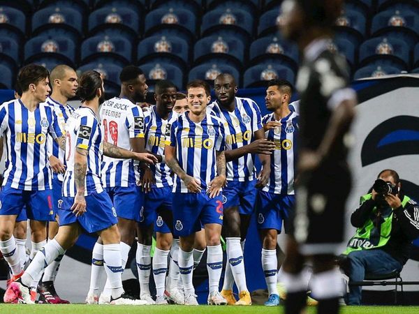 Porto se acerca al líder en Portugal