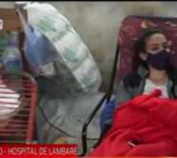 Familiares de pacientes con covid piden abrigos y carpas - Paraguay.com