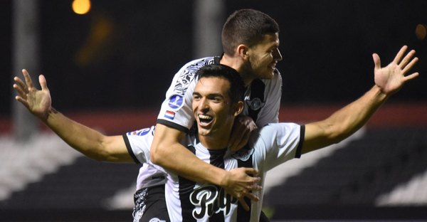 Versus / Libertad hace valer la localía y derrota a Palestino en la Sudamericana