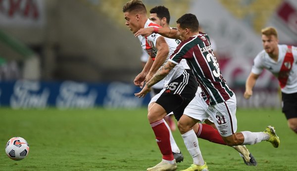 Versus / Fluminense salva un punto en casa ante River Plate