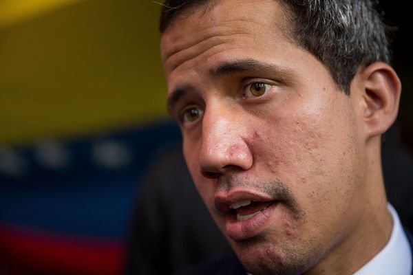 Guaidó reta a Maduro a intervenir en zona de Caracas controlada por bandas - Mundo - ABC Color