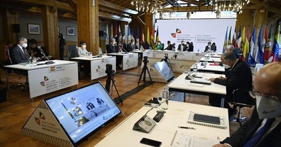 La Nación / En cumbre iberoamericana piden no acaparar vacunas