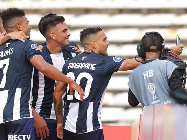 Empate en el Maracaná  y selfie en  el Kempes