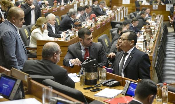 Cartistas “rebeldes” critican a Abdo y piden que todo el dinero vaya a Salud - Nacionales - ABC Color