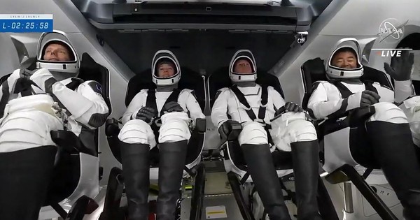 La Nación / Despega la tercera misión tripulada de SpaceX hacia la ISS