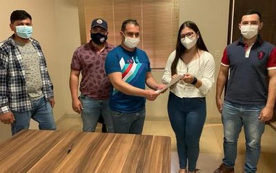 Convenio permitirá que alumnos de la UNE practiquen con maquinarias, en Minga Porã – Diario TNPRESS