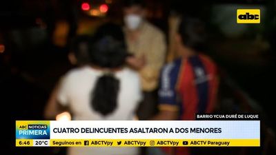 Cuatro motochorros asaltaron a dos niños en Luque - ABC Noticias - ABC Color