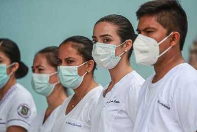 Salud analiza contratar más personal de blanco, la cantidad dependerá del presupuesto disponible