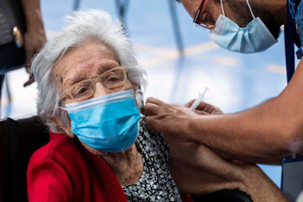 Todos los de 80 años y más serán vacunados con dosis en camino – Prensa 5