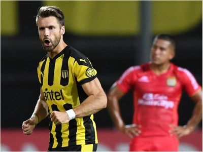 Peñarol propina paliza en fase de grupos a Sport Huancayo