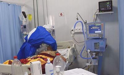 Anuncian que cubrirá las vacantes dejadas por médicos renunciantes - Nacionales - ABC Color