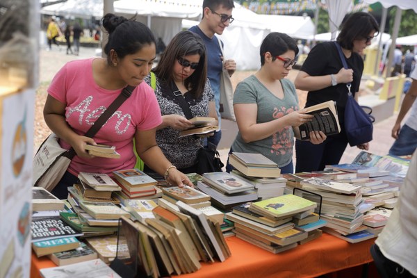 España inaugura la Feria del Libro en Honduras de forma virtual por la covid - MarketData