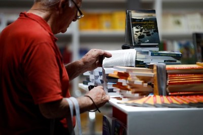 Argentina celebra el Día del Libro sin grandes actos presenciales - MarketData