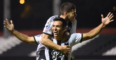 Versus / Alfio: la obligación en Libertad, su ambición en Copa y la necesidad de jugar
