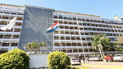 IPS niega contratación de personal renunciante del Hospital Nacional - Noticiero Paraguay