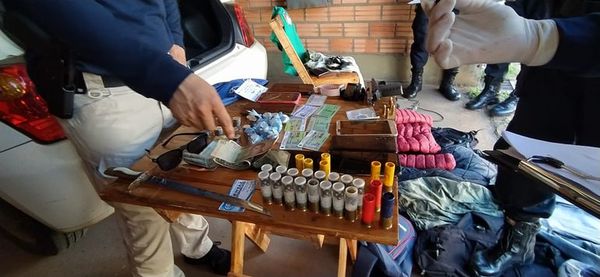Detención de sospechoso y evidencias permiten ligar asalto a comercial Gonzalito con el de cartones Yaguarete - Nacionales - ABC Color