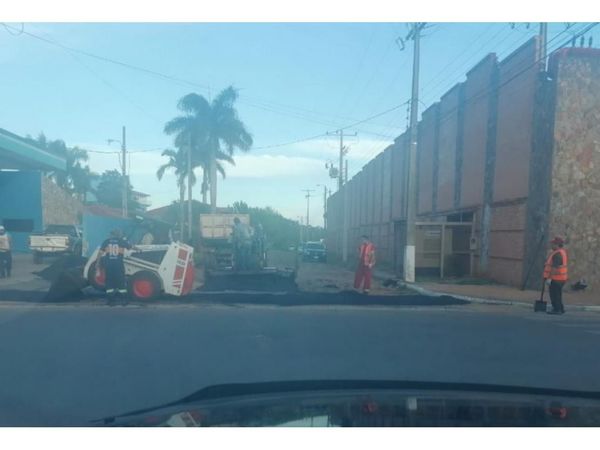 Intendente insta al voto y beneficia con estructura a Salomón