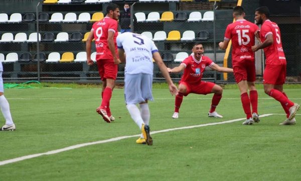 Sobre el final, 3 de Febrero dejó escapar el triunfo