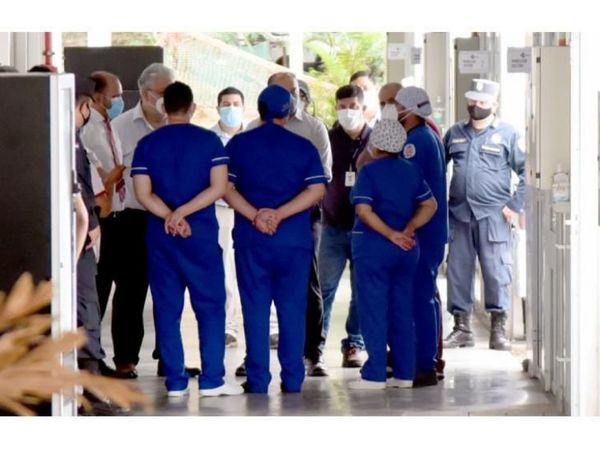 Abril negro: 23 enfermeras y 15 médicos fallecieron por Covid-19