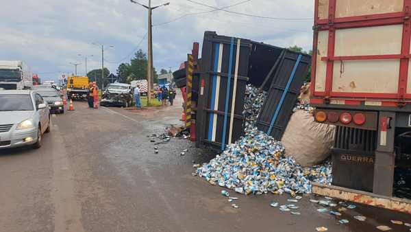 Reportan accidente de tránsito en el km 8 de Ciudad del Este - La Clave