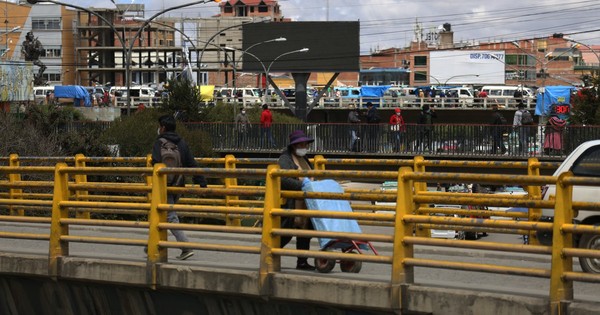 La Nación / Dos peruanos y un brasileño muertos en balacera en poblado de Bolivia