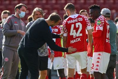Derrotado en Maguncia, Bayern deberá esperar para ser campeón - Fútbol - ABC Color