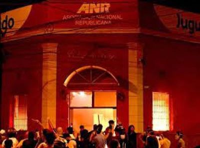 Incendio de Colorado Róga: se entregan dos acusados que estaban fugitivos